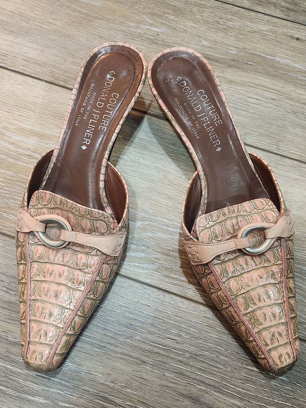 Donald J. Pliner Pink Croc-Embossed Slip-On Mules with Ring Detail Size 7.5